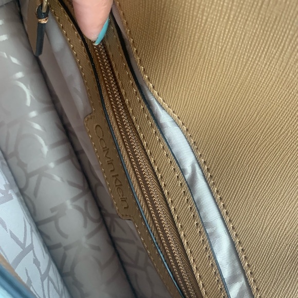 Calvin Klein purse - Picture 3 of 3